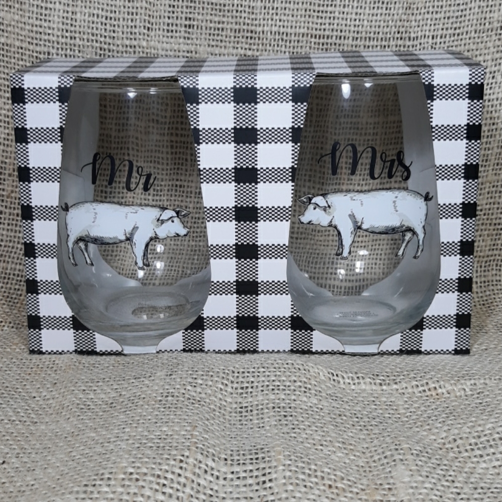 NWT Mr. Mrs. Stemless Wedding Wine Glasses